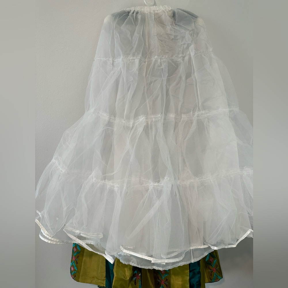 New Chasing Fireflies Crinoline Childs Medium 8-12 great under costume Wishcraft